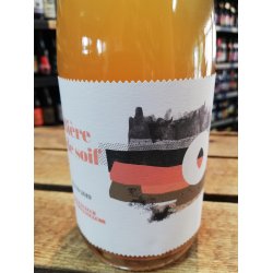 WILD No. 6 Bière de soif refermented with Apricots blend 2019
